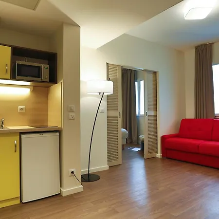 Westlodge Lyon Nord Hotell