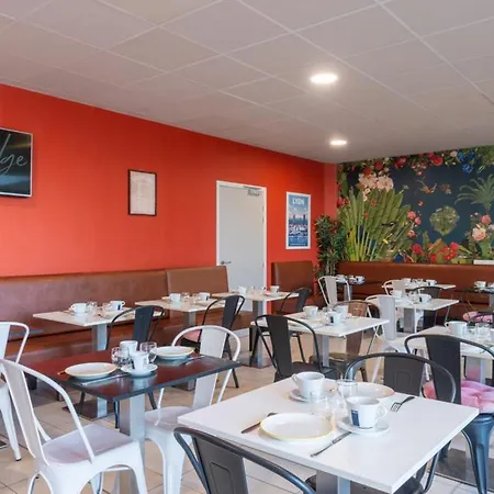 Hotell Westlodge Lyon Nord 3*