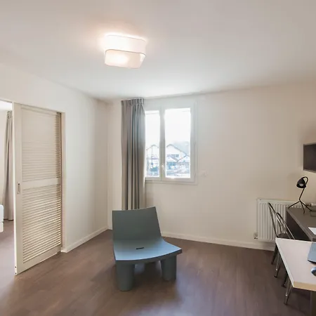 Westlodge Lyon Nord ホテル 3*