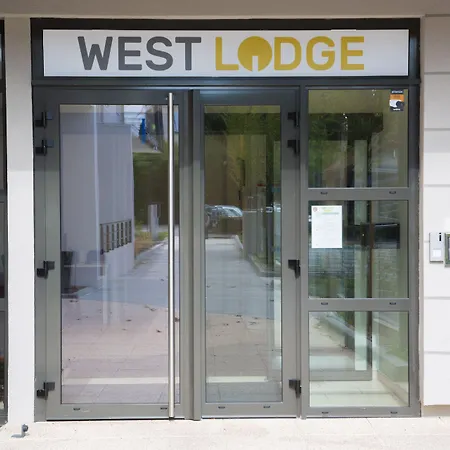 Westlodge Lyon Nord Hotell