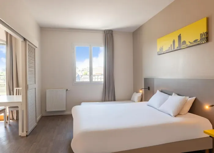 Hotell Westlodge Lyon Nord Dardilly