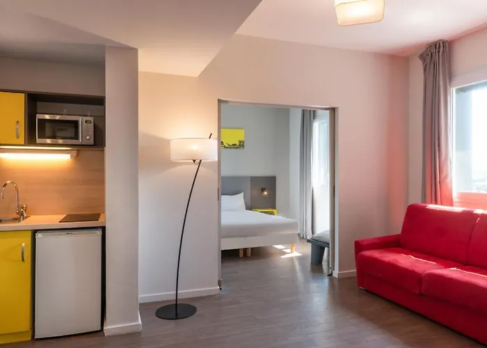 Westlodge Lyon Nord Hotell