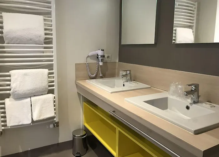 Hotell Westlodge Lyon Nord