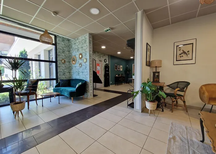 Hotell Westlodge Lyon Nord 3*