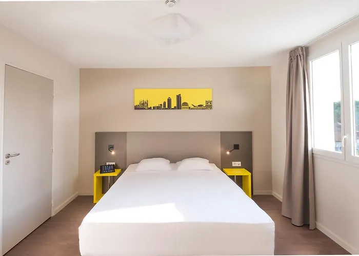 Westlodge Lyon Nord Hotell 3*