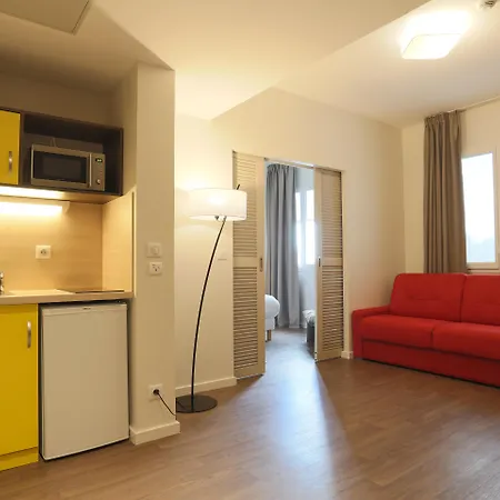 Westlodge Lyon Nord Otel