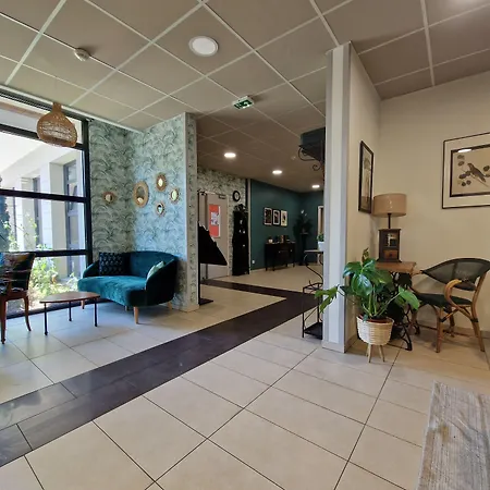Hotel Westlodge Lyon Nord 3*