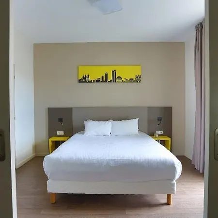 Hotel Westlodge Lyon Nord 3*